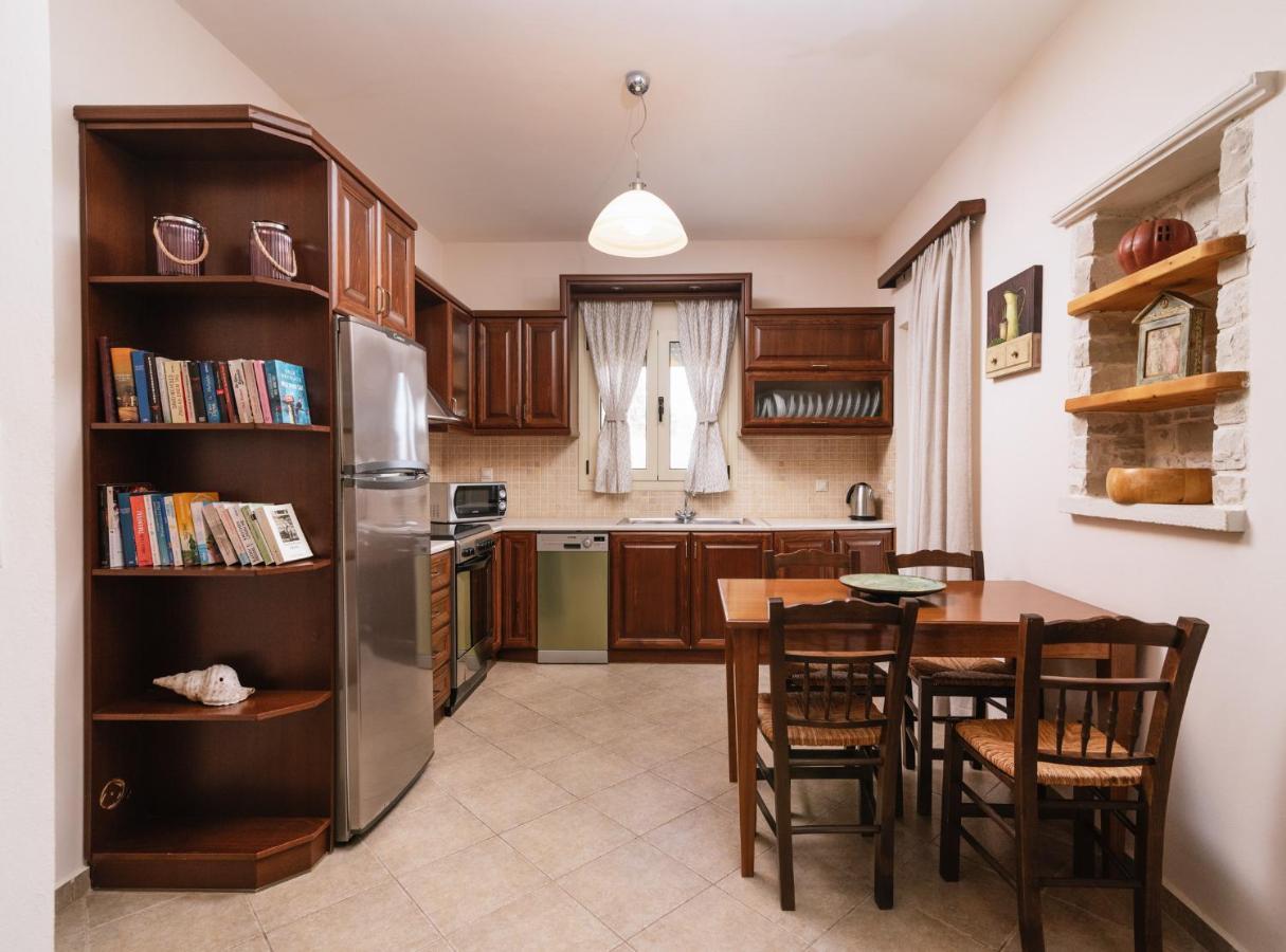 Villa Eleni Pitsidia Bagian luar foto