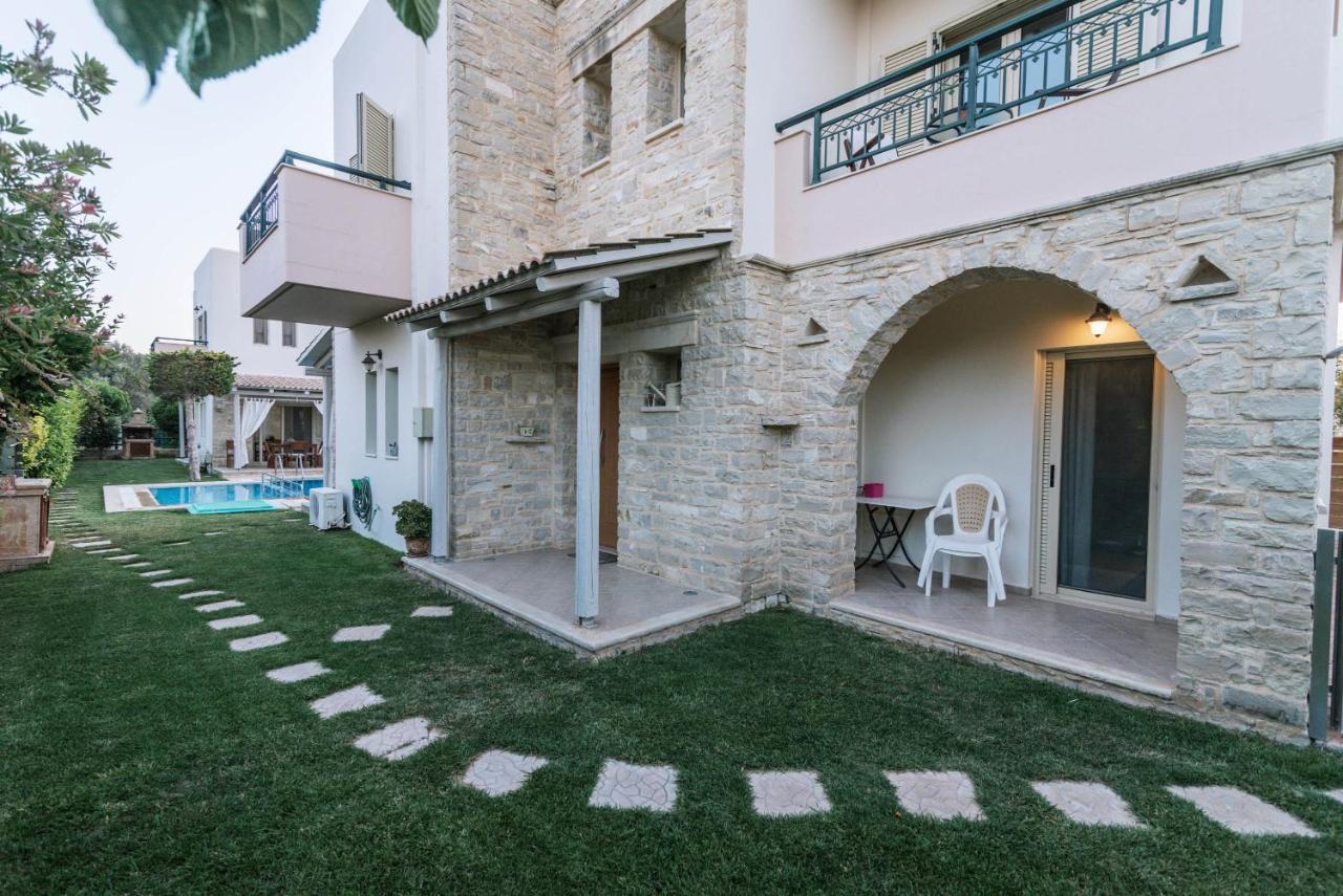 Villa Eleni Pitsidia Bagian luar foto
