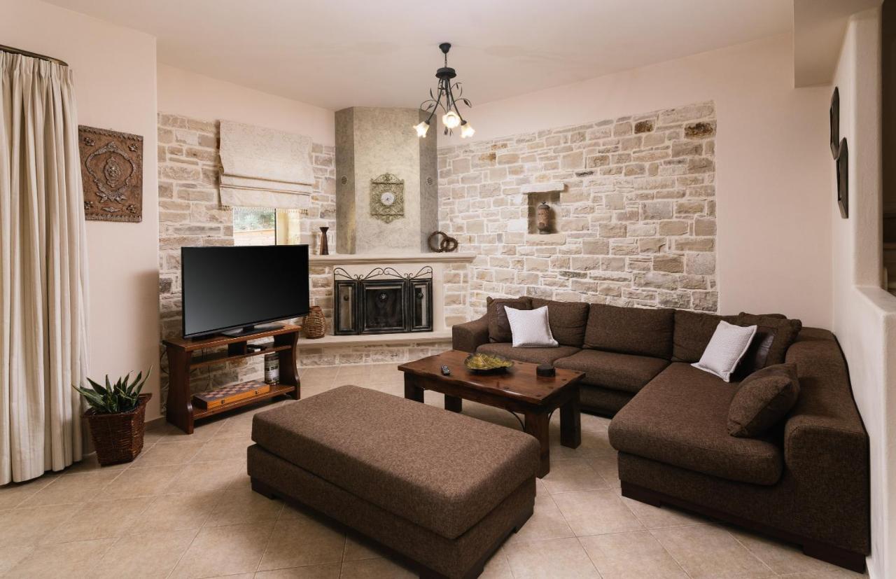 Villa Eleni Pitsidia Bagian luar foto