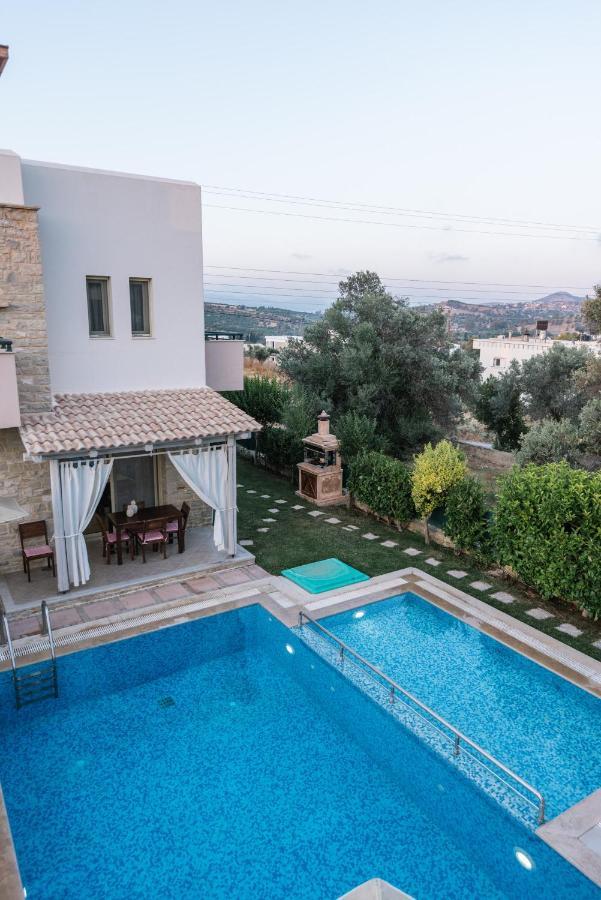 Villa Eleni Pitsidia Bagian luar foto
