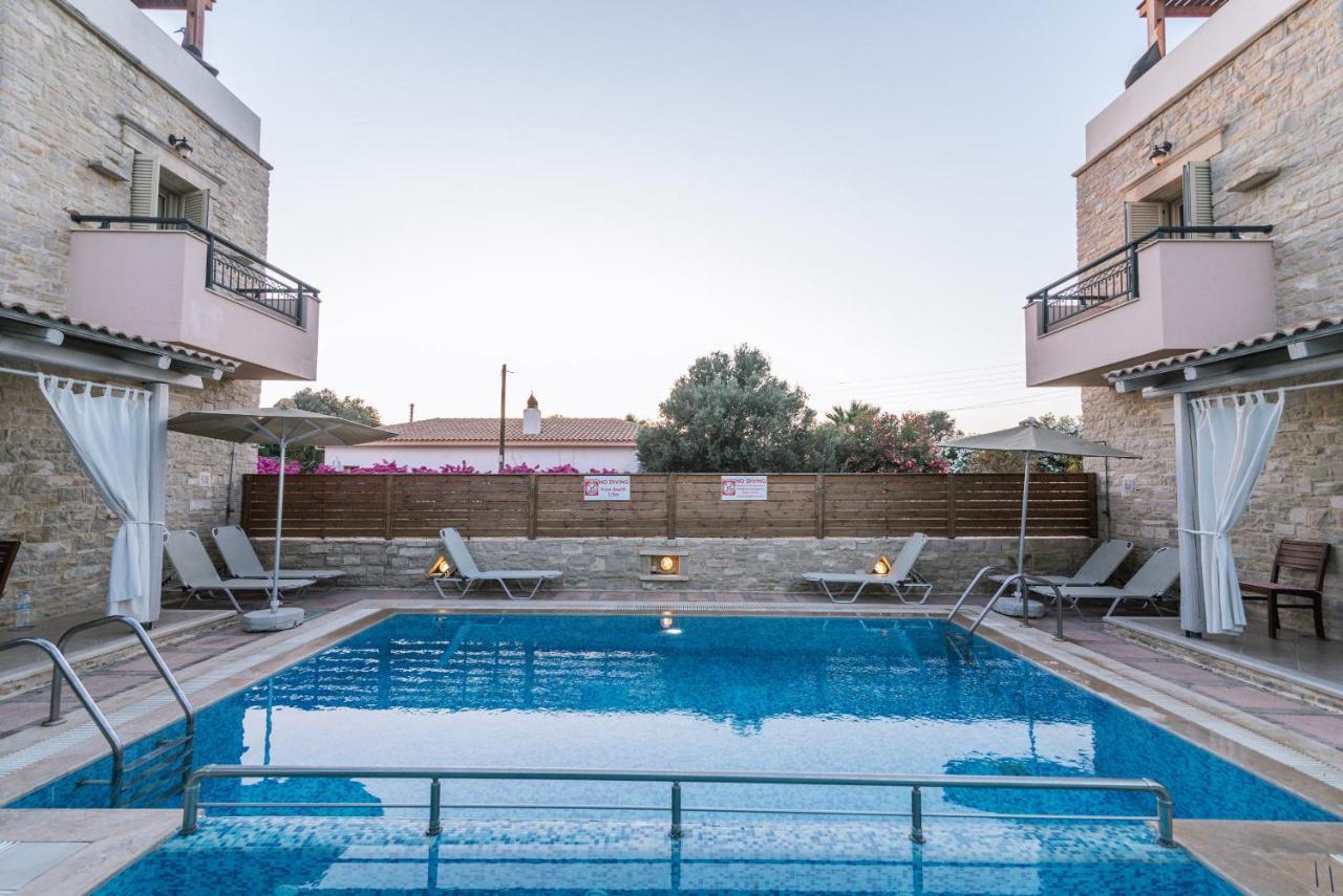 Villa Eleni Pitsidia Bagian luar foto